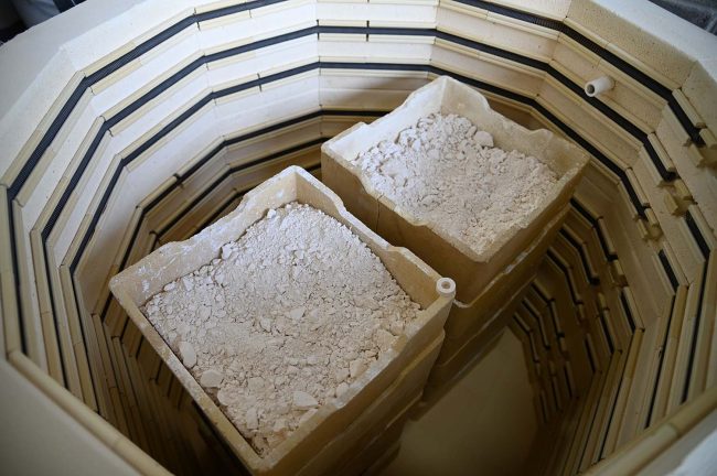  High-temperature sintering of ceramics